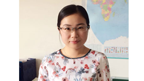 于艳--东北农业大学  硕士
现任：动保技术部研发员，从不浪费功夫和身边的资源，虚心向各位教员叨教知识，在企业高新认定、GMP验收工作中做出了沉大的贡献。