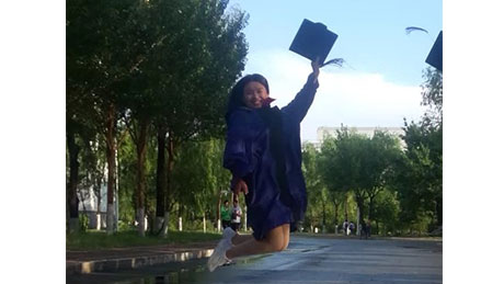 宋玉卓--东北农业大学  硕士
现任：增长剂技术研发，集团的奋斗文化深深的感动鼓励着我，在轻松愉悦的工作氛围中，我的专业知识储蓄量增多了，专业技术也得到了很大的提高。